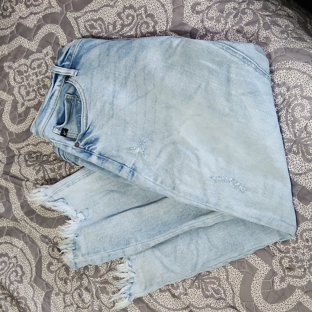 KanCan button fly ankle jeans, size 31